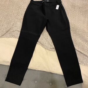 Old Navy Pixie Skinny Pants in 12 Petite